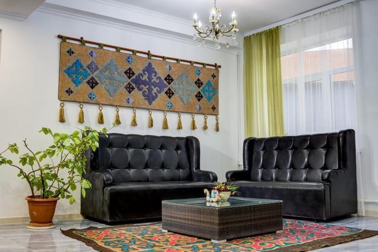 Olive Hotel Kochkor Dış mekan fotoğraf