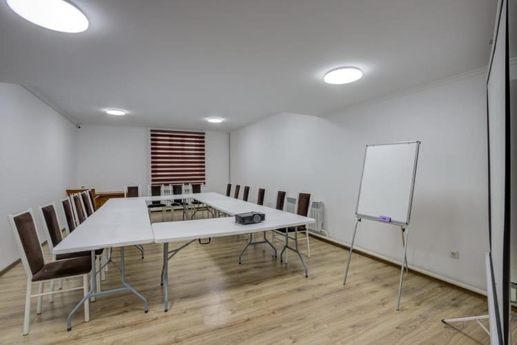 Olive Hotel Kochkor Dış mekan fotoğraf